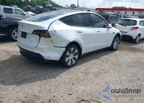 2023 Tesla Model Y Awd/Long Range Dual Motor All-Wheel Drive из США, поврежденный, VIN 7SAYGDEE6PF620991